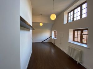 Photo 21- click for photo gallery